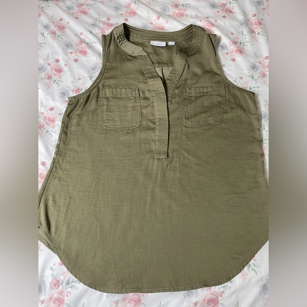 New York & Company Olive Sleeveless Blouse Utility Pocket Top M